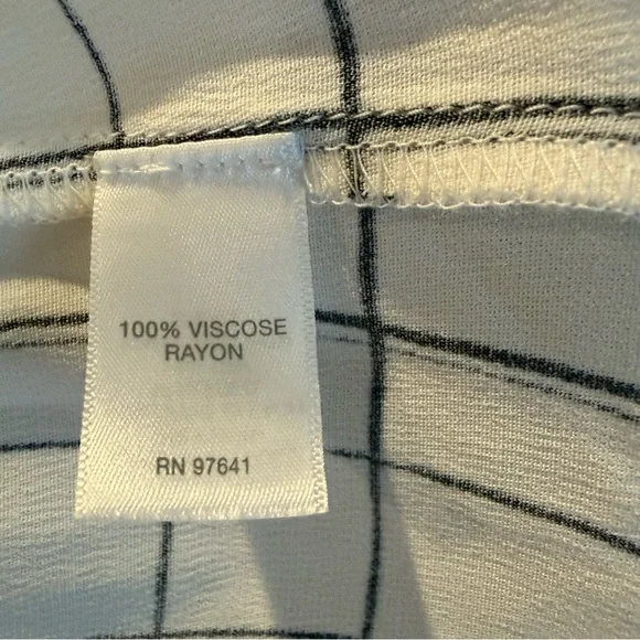 J. Jill White and Black Grid Blouse - Picture 5 of 5